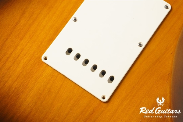 ST57-650 - 2 Tone Sunburst